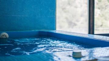 Piscine couverte
