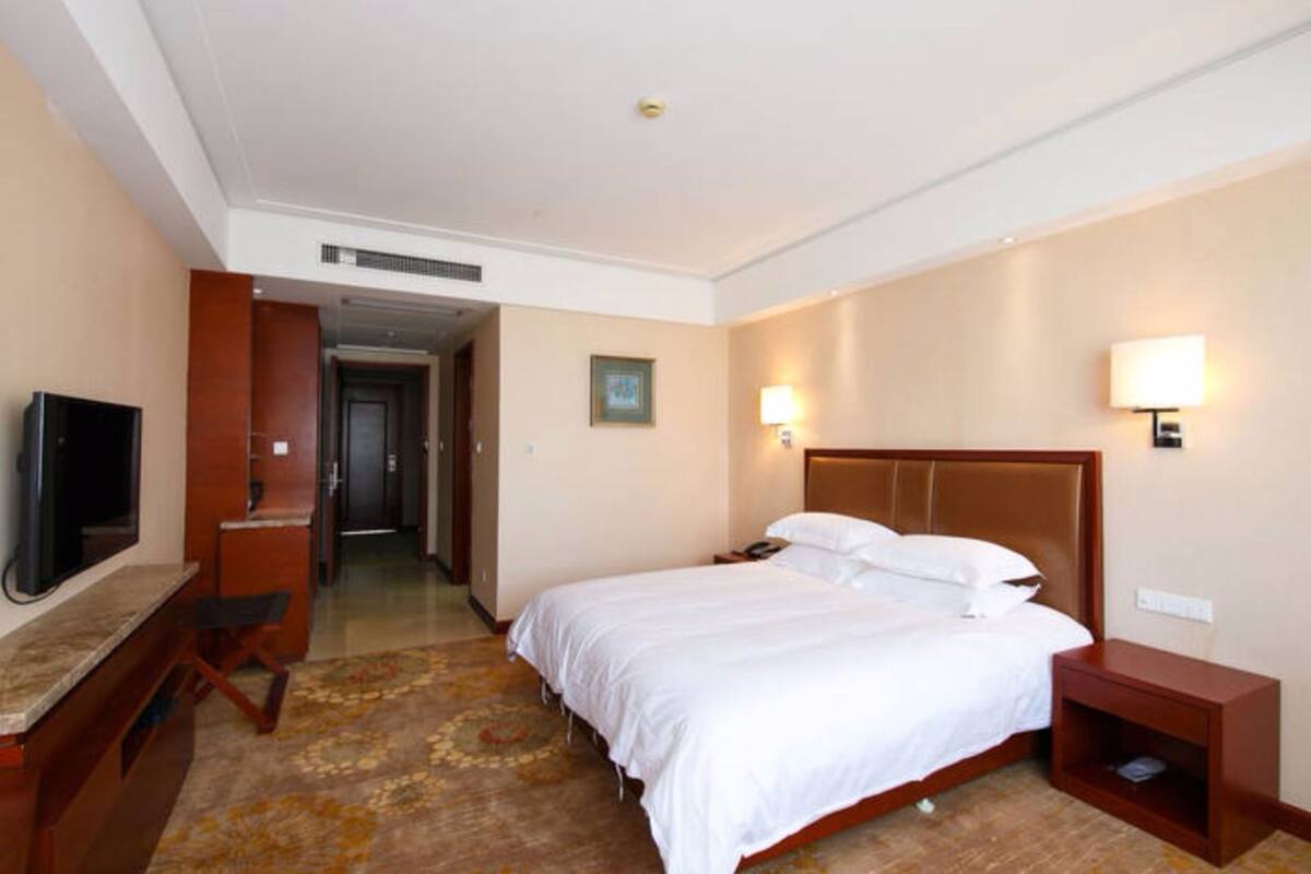 Panoramic Double Room, 1 Bedroom, Smoking | Desk, blackout drapes, iron/ironing board (on request), WiFi (free)