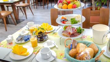Daily buffet breakfast (EUR 12 per person)