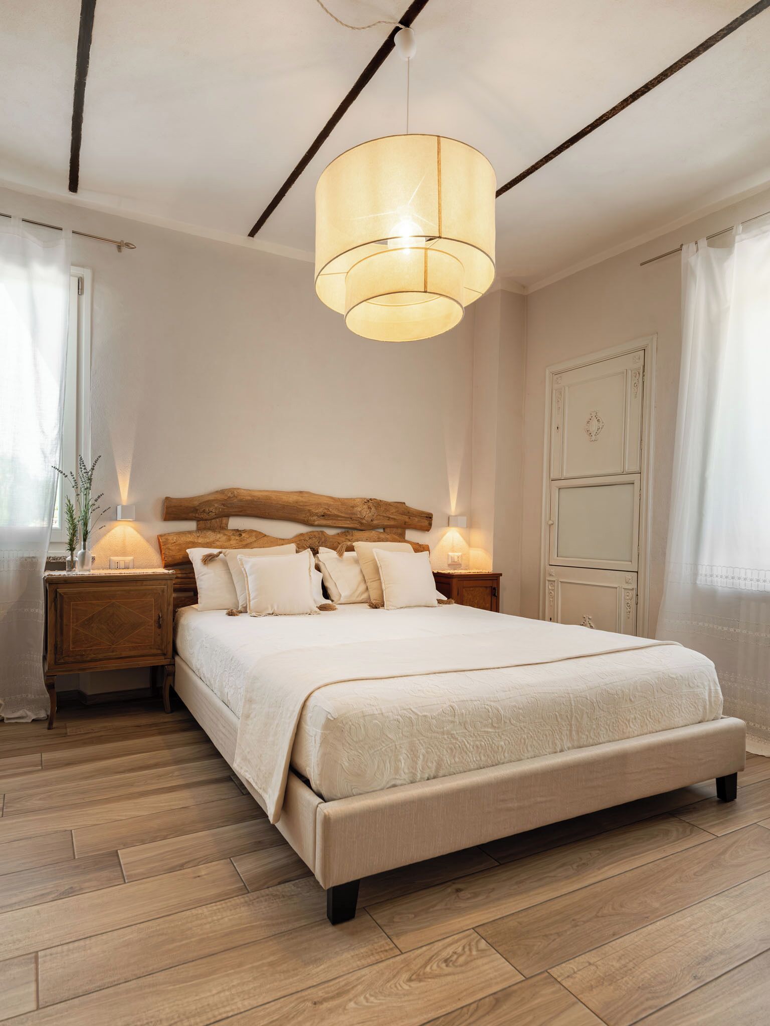 Quarto casal luxo, 1 quarto, no jardim | Escrivaninha, Wi-Fi de cortesia, roupa de cama