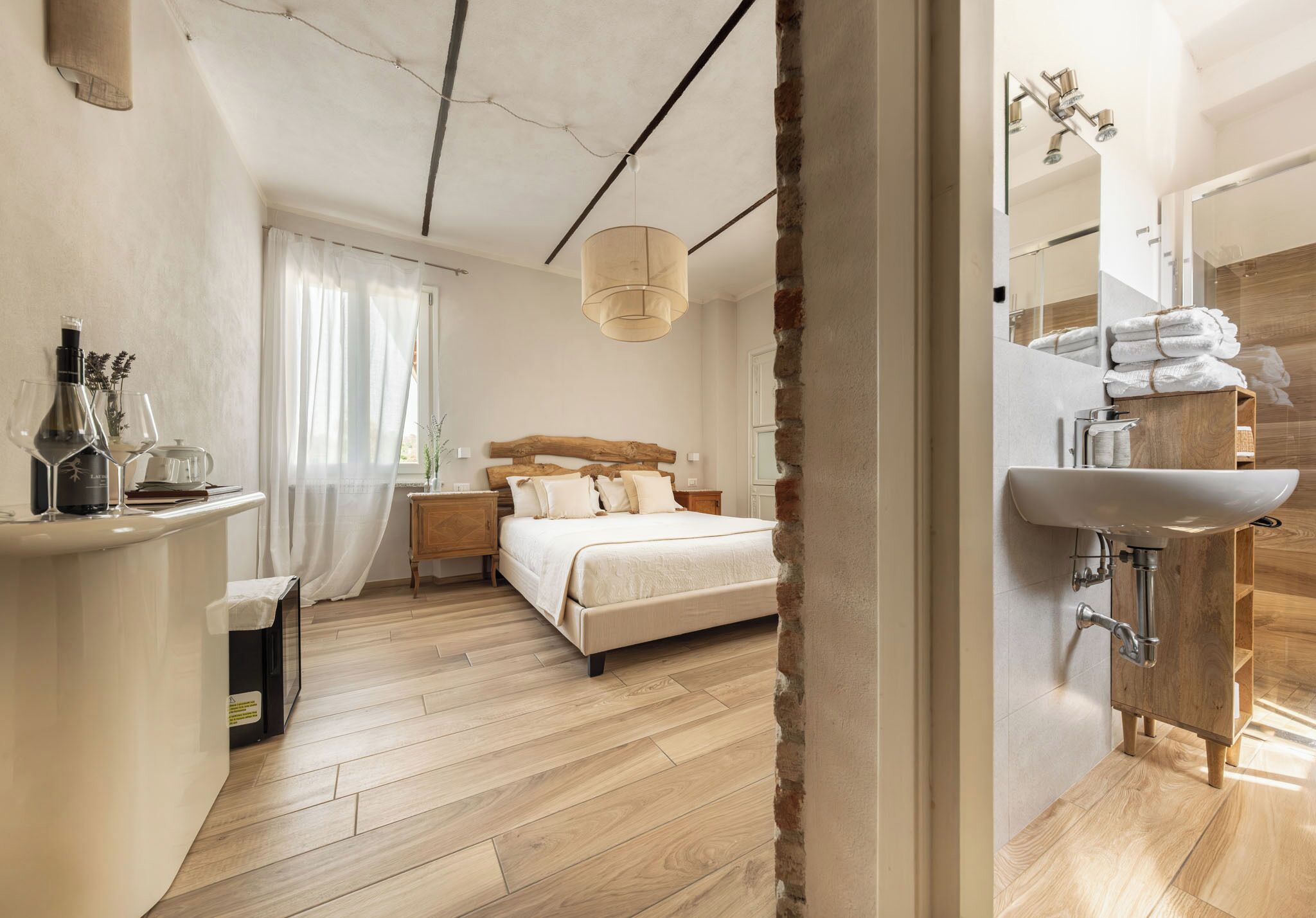 Habitació doble Deluxe, 1 dormitori, zona enjardinada | Escriptori, wifi gratuïta i roba de llit 