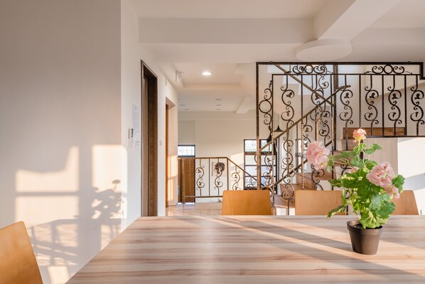 Lobby - Milan Yilan (Wujie)