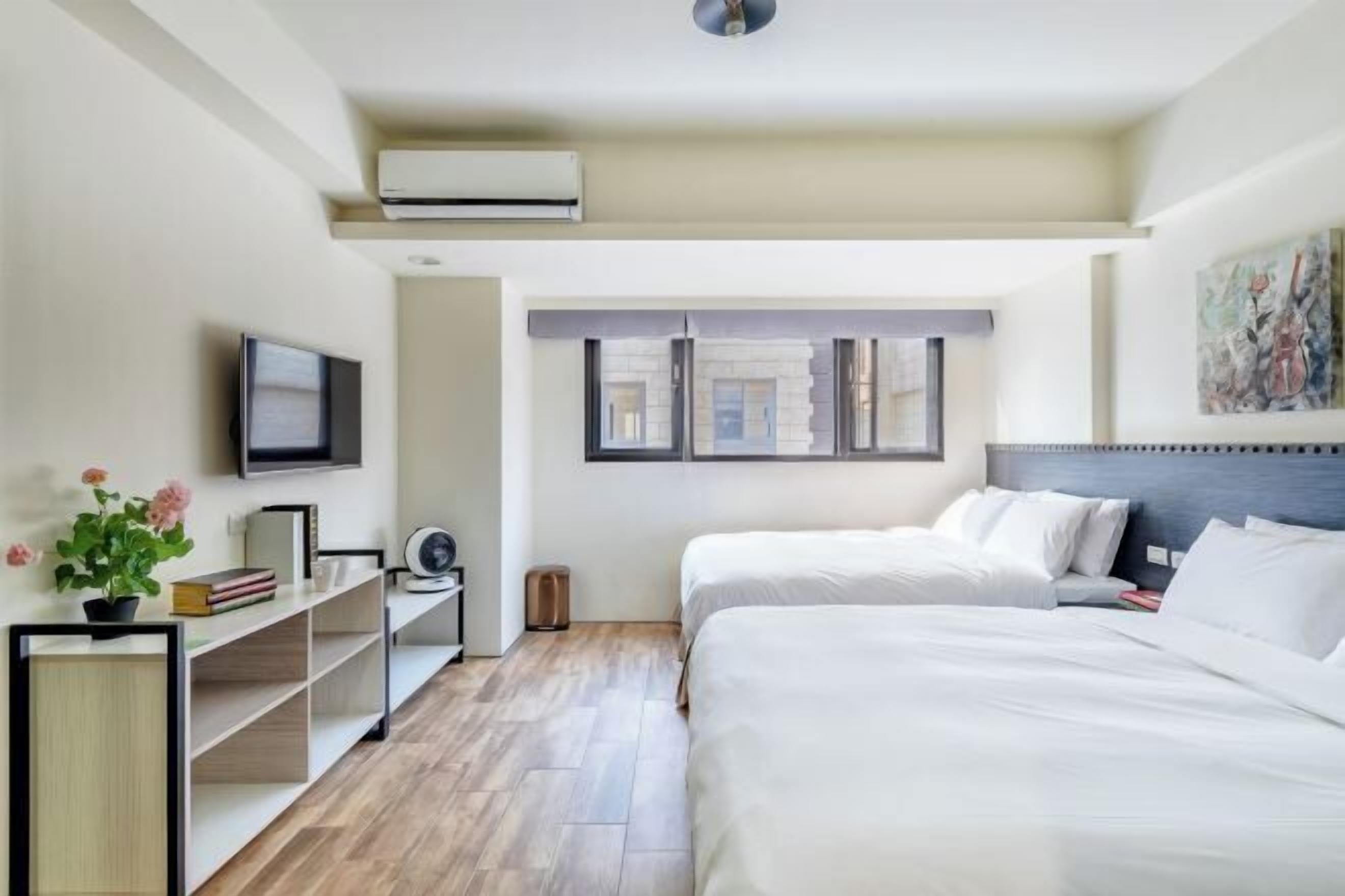 Cortinas blackout, sistema de insonorización y wifi gratis 