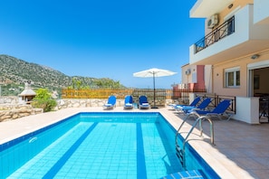 Villa, 3 habitaciones, alberca privada (Nikolas) | Terraza o patio