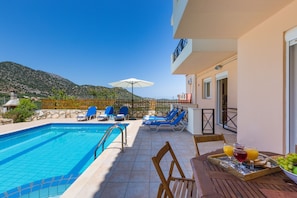 Villa, 3 habitaciones, alberca privada (Nikolas) | Terraza o patio
