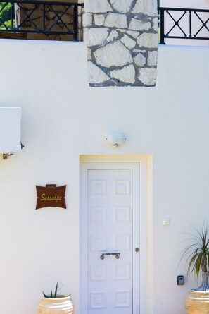 Villa, 4 Bedrooms, Private Pool (Seascape) | Terrace/patio