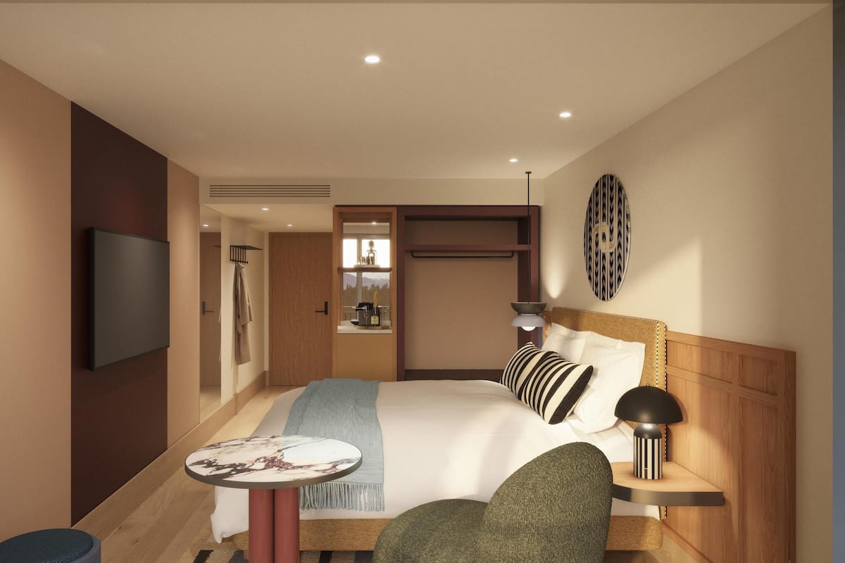 QT Lakeview Deluxe King