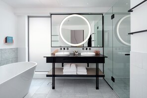 QT King Suite | Bathroom | Designer toiletries, hair dryer, bathrobes, slippers - QT Queenstown (Queenstown)