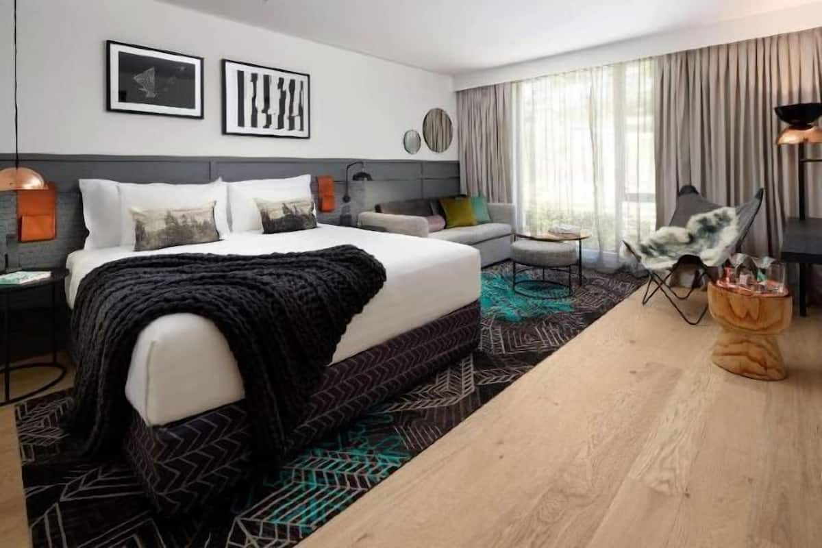 1 bedroom, premium bedding, down duvets, memory-foam beds