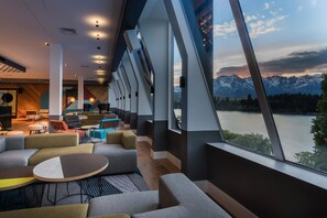 Bar (on property) - QT Queenstown (Queenstown)