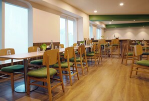 Restaurant - Nest by TreeHouse Bhiwadi (Tijara)