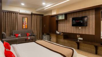 Superior Room | 1 bedroom, premium bedding, in-room safe, desk