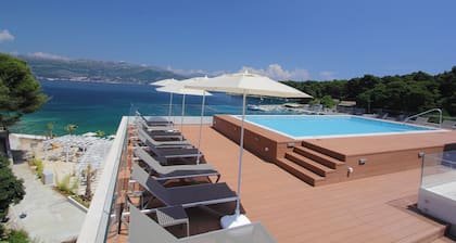 Kalamota Beach House