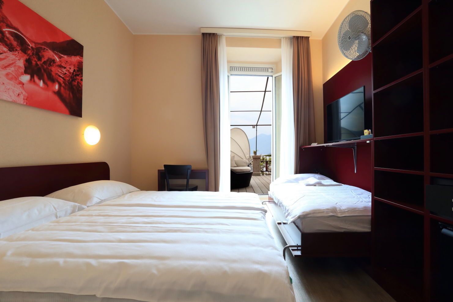 twin room, 1 bedroom, terrace, lake view | in-room safe, desk, free wifi, bed sheets