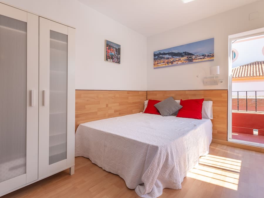 Apartamento panorámico, 1 habitación | 1 dormitorio, sistema de insonorización, tabla de planchar con plancha