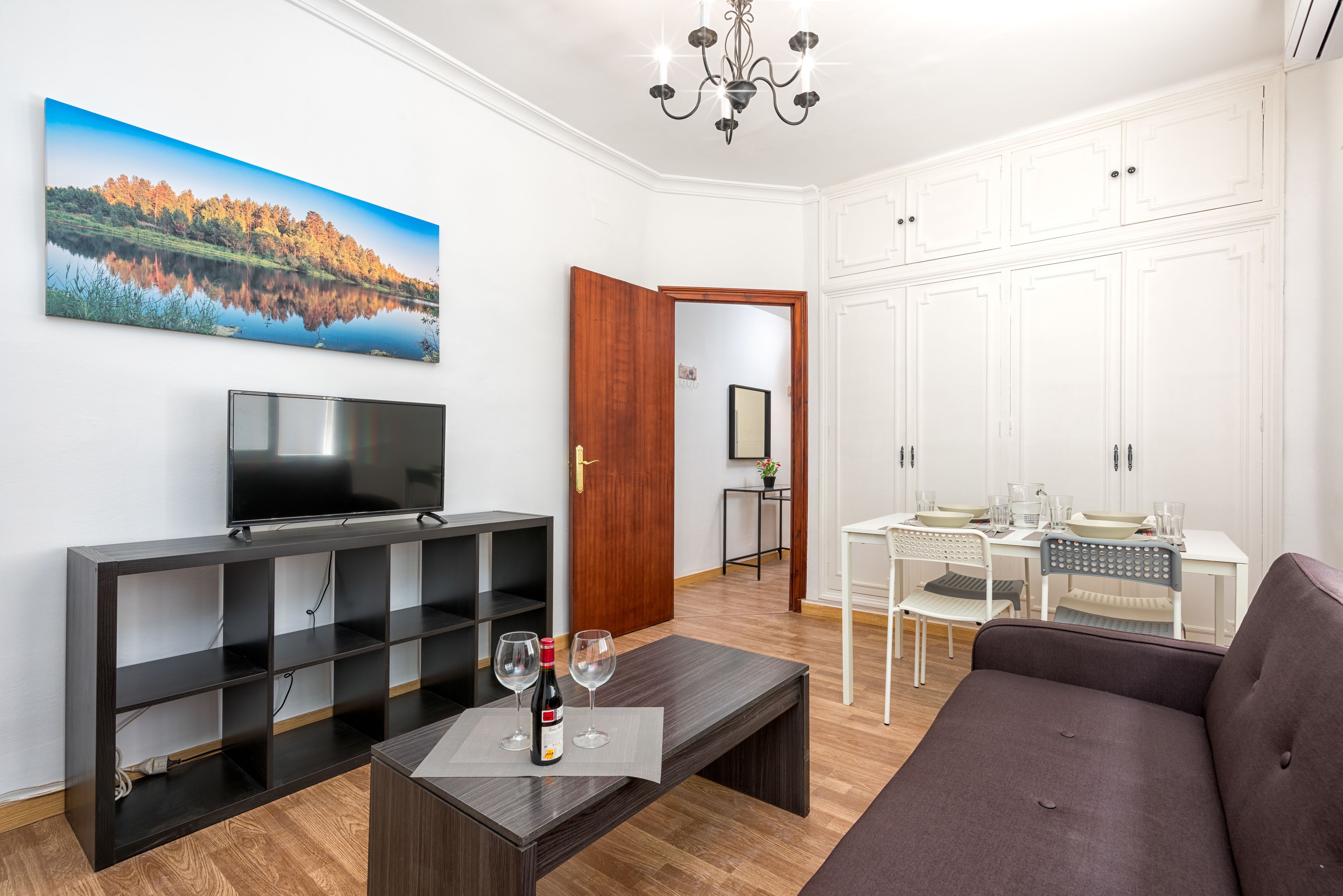 Economy Apartment, 1 Bedroom | 1 bedroom, soundproofing, iron/ironing board, free WiFi