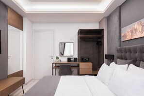 Elite Apartment, 1 Queen Bed with Sofa bed, Balcony