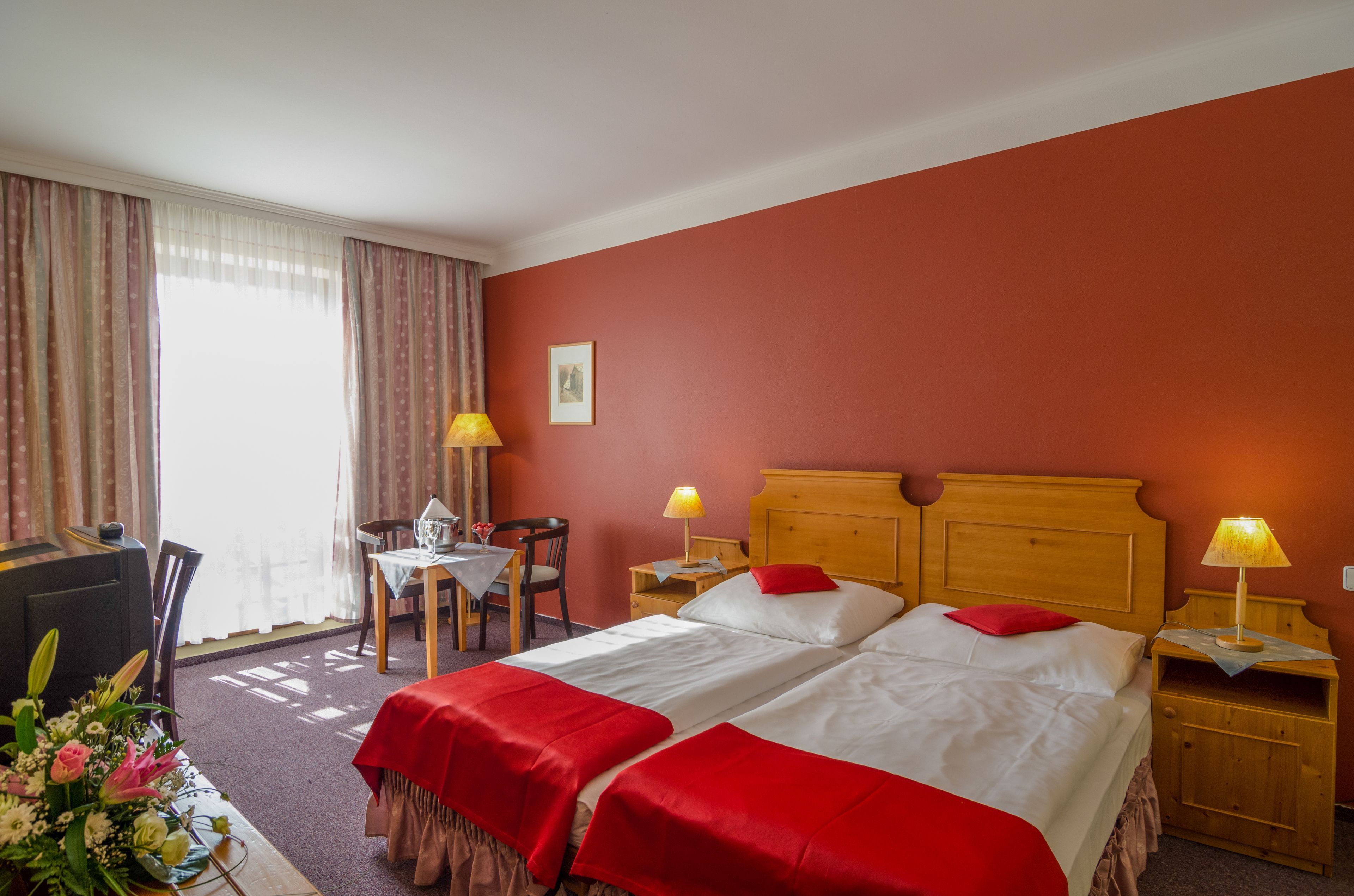 double room | desk, iron/ironing board, rollaway beds, free wifi