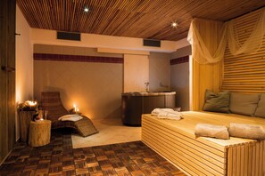 Couples treatment rooms, hot tub, body treatments, hydrotherapy - Wellness Hotel Gendorf (Vrchlabi)