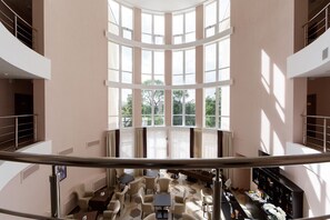 Lobby sitting area - Minin Hotel (Nizhny Novgorod)