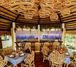 Breakfast, lunch, dinner served; local and international cuisine - Las Cabanas Beach Resort (El Nido)