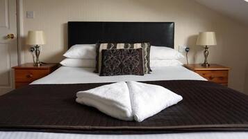 Iron/ironing board, free WiFi, bed sheets