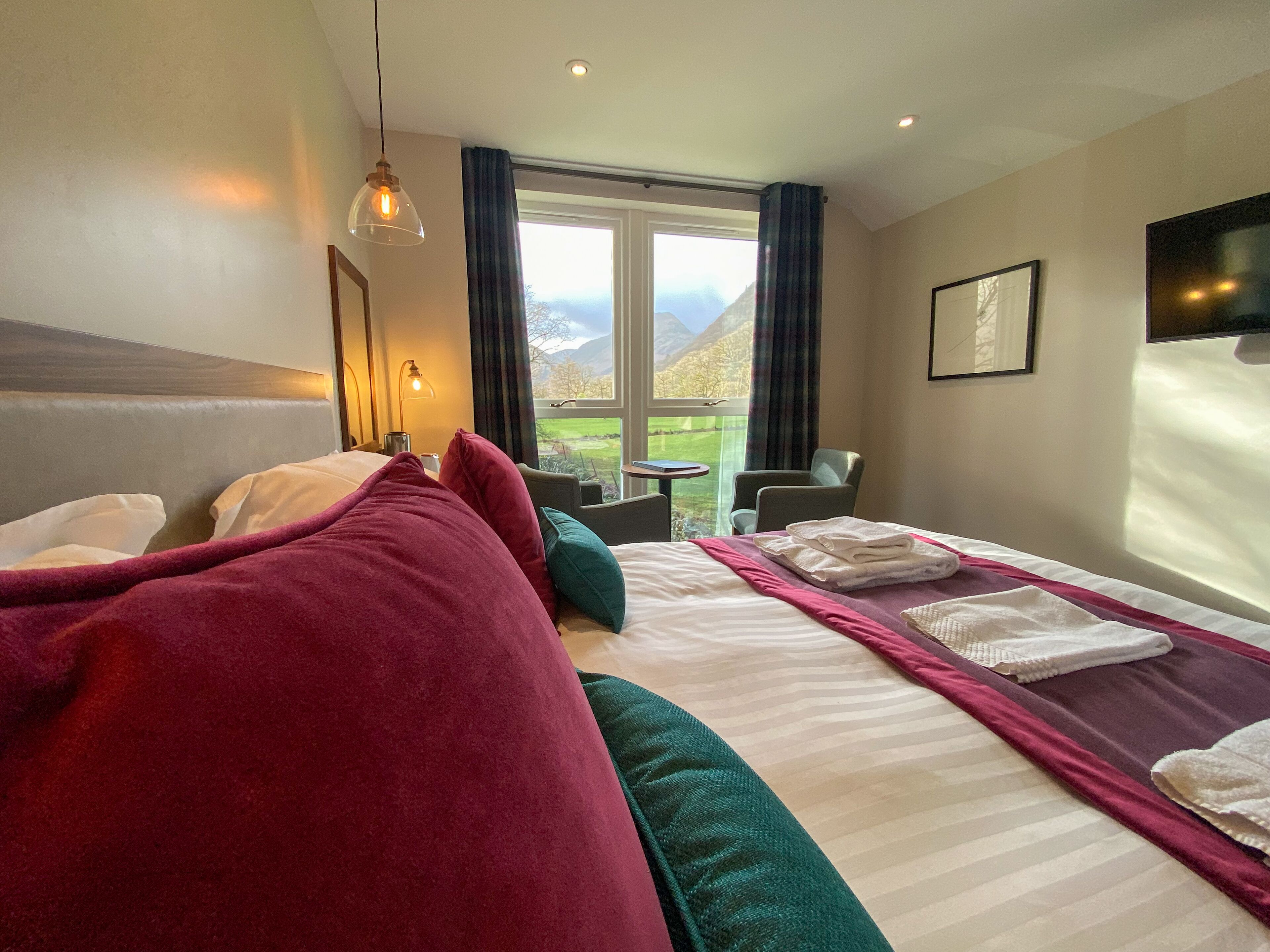 superior double room | hypo-allergenic bedding, desk, laptop workspace, blackout curtains