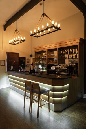 Bar (en el alojamiento)