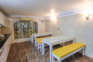 Breakfast area - TU House (Hanoi)