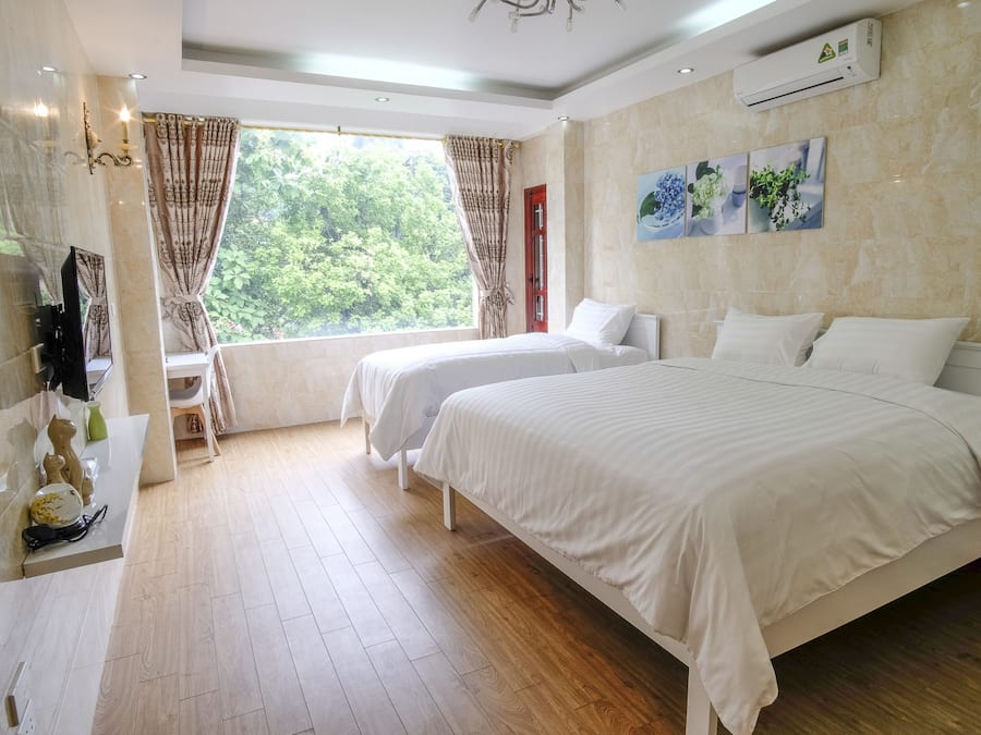 Honeymoon Room, City View | In-room safe, desk, free WiFi, bed sheets