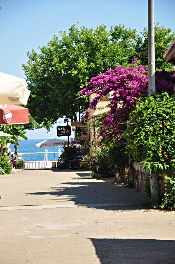 Front of property - Sevil Hotel (Manavgat)