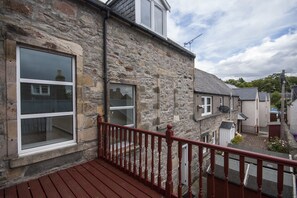 Appartement, 3 chambres | Vue depuis le balcon