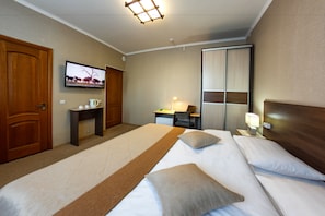 Superior-Doppelzimmer | Essbereich im Zimmer