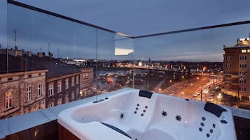 Panoramic Penthouse, Terrace (Luxury) | 1 bedroom, Egyptian cotton sheets, premium bedding, pillow-top beds
