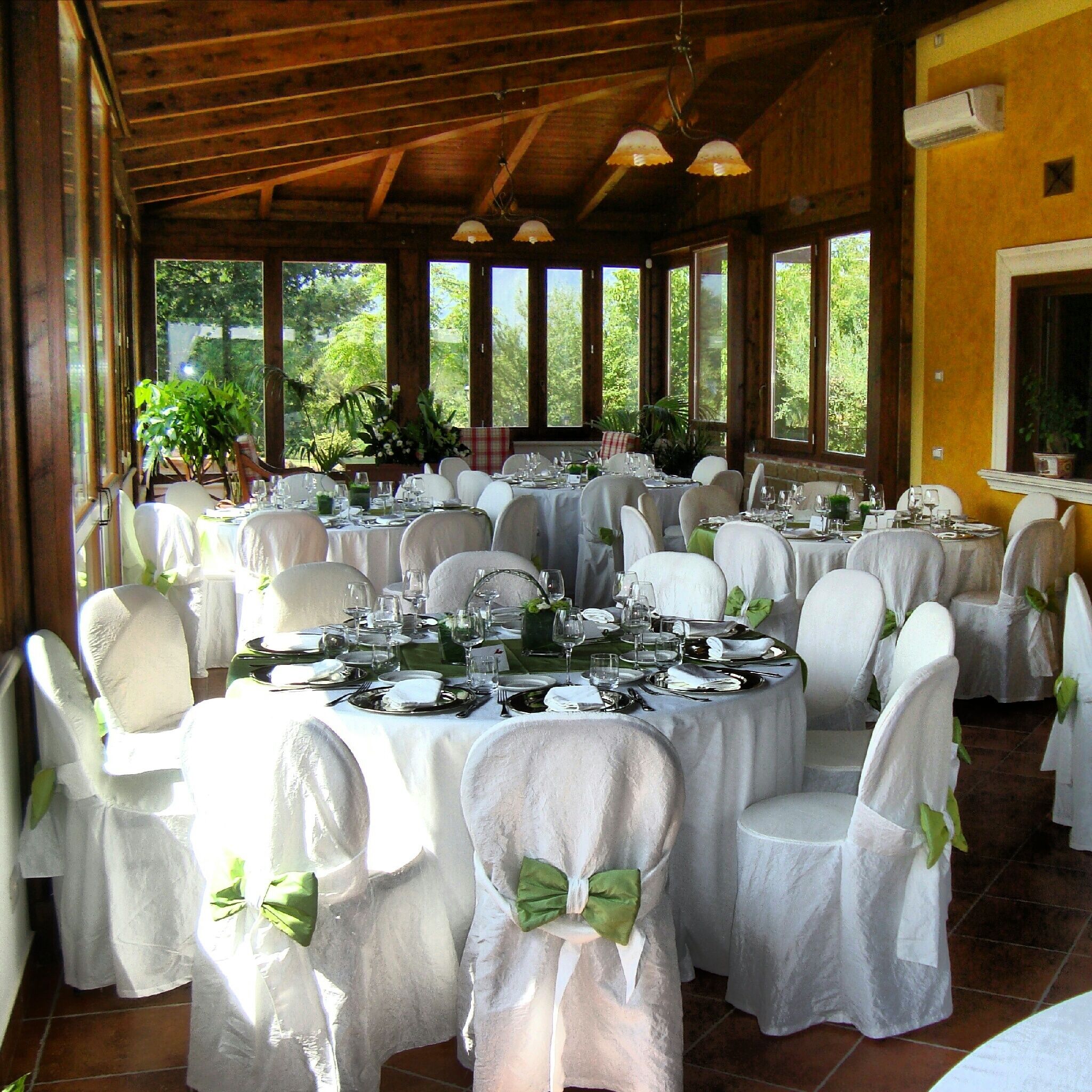 Banquet hall