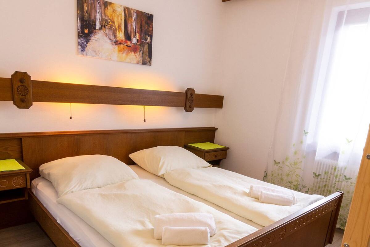 Chambre Quadruple Standard | Bureau, Wi-Fi gratuit, draps fournis