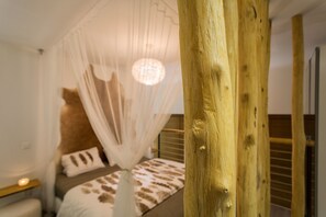 Design Duplex, Ground Floor | Individually decorated, individually furnished, desk, blackout drapes - Suites 13 Budapest (Budapest)