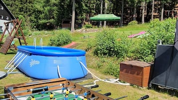 子供用の遊び場 - 屋外
