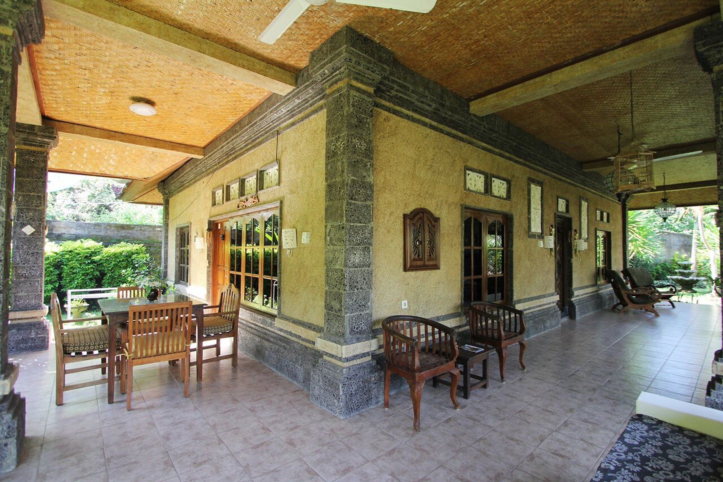 bungalow | terrace/patio