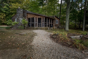 Cottage, Lakeside | Balcony