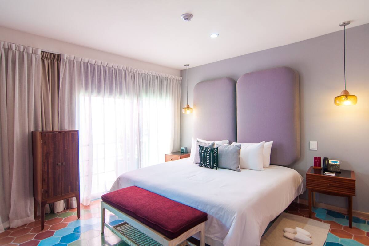 1 Schlafzimmer, hochwertige Bettwaren, Daunenbettdecken