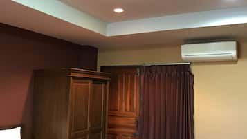 Standard Double Room | Air conditioning
