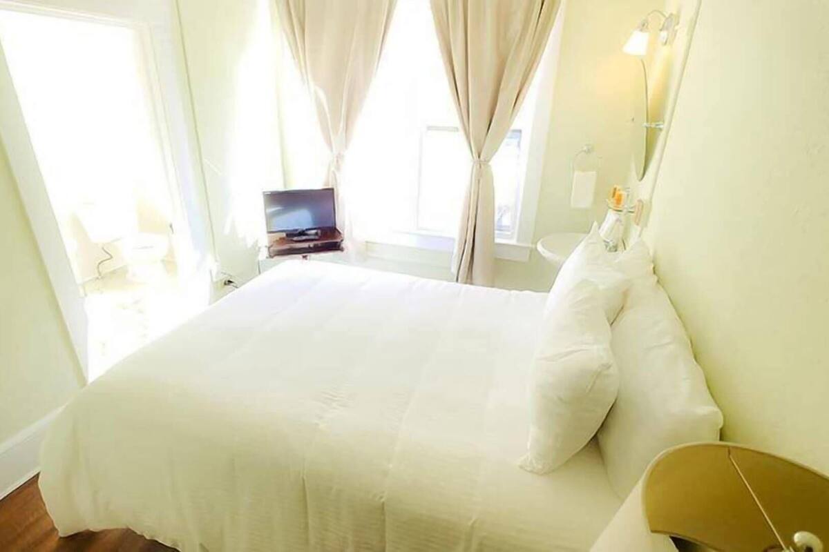 Premium bedding, pillowtop beds, individually decorated
