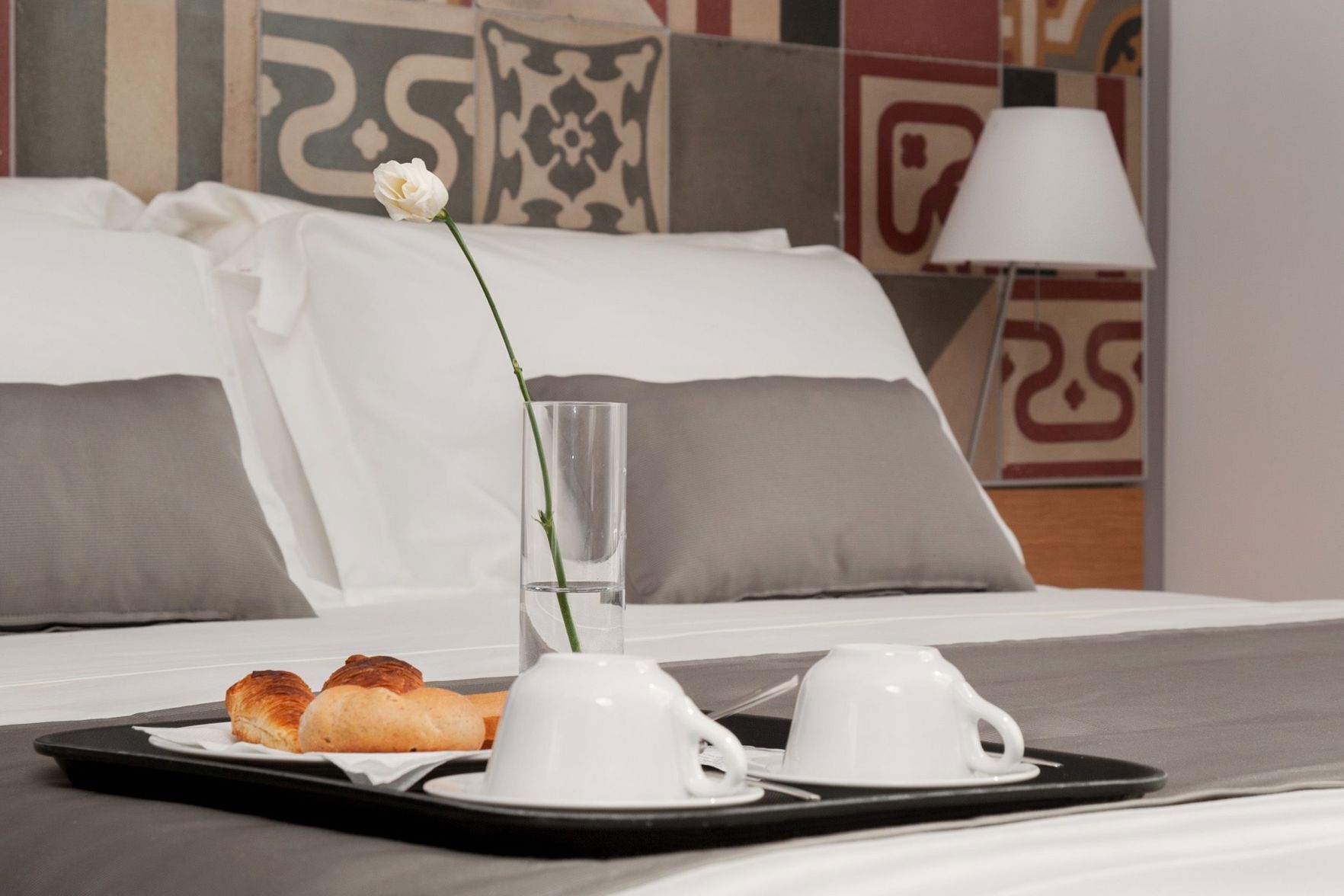 Sängtillbehör av högsta kvalitet, duntäcken och minibar
