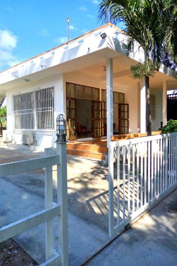 Exterior - Banrublom (Rayong)