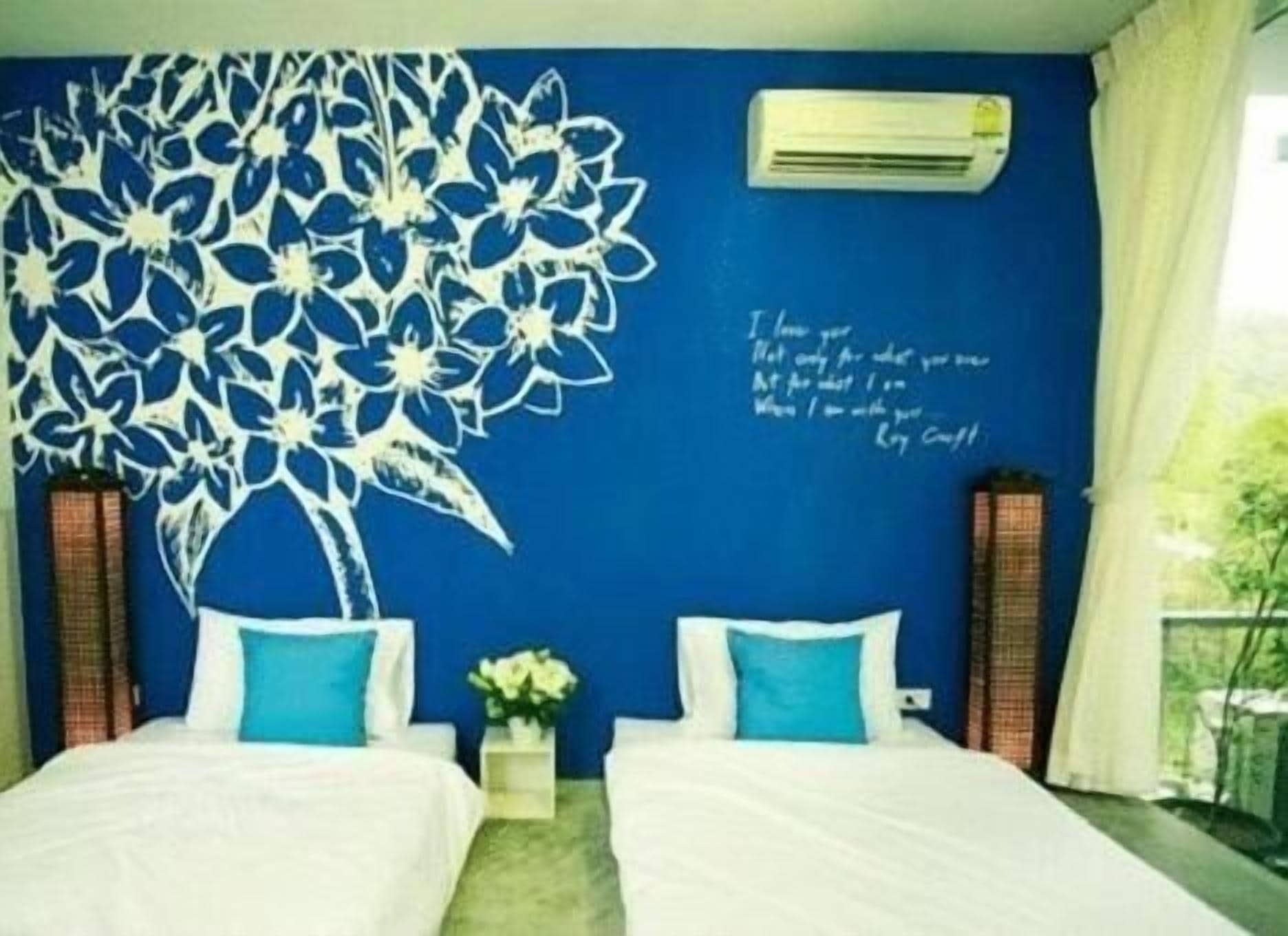 Photo - White at Sea Resort