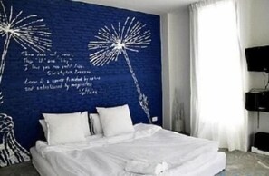 Desk, blackout drapes, rollaway beds, free WiFi - White at Sea Resort (Rayong)