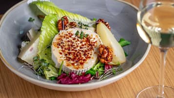 Breakfast, lunch and dinner served