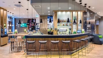 酒吧(店内)