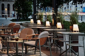 Breakfast, lunch and dinner served